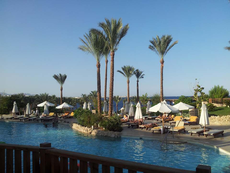 Ausblick über einen Pool The Grand Hotel Sharm El Sheikh