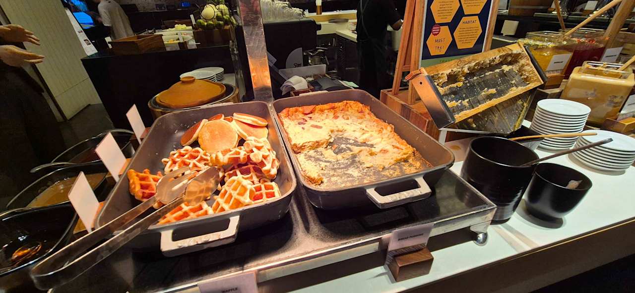 Gastro Double Tree by Hilton Bangkok Ploenchit