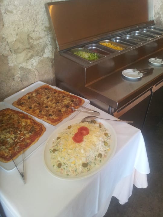 Speisen Petit Hotel Hostatgeria Sant Salvador