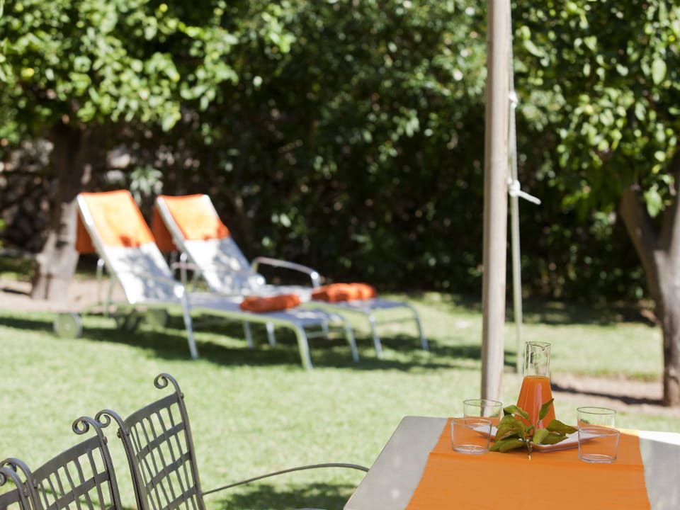 Meetins en el jardin Fornalutx Petit Hotel