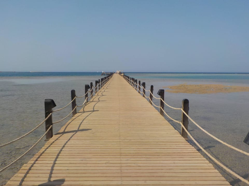 Steg beim Stella Makadi Jaz Makadi Oasis Resort