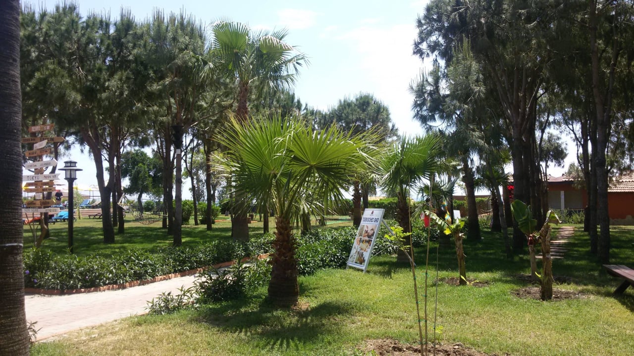 Anlage Club Turtas Beach Hotel