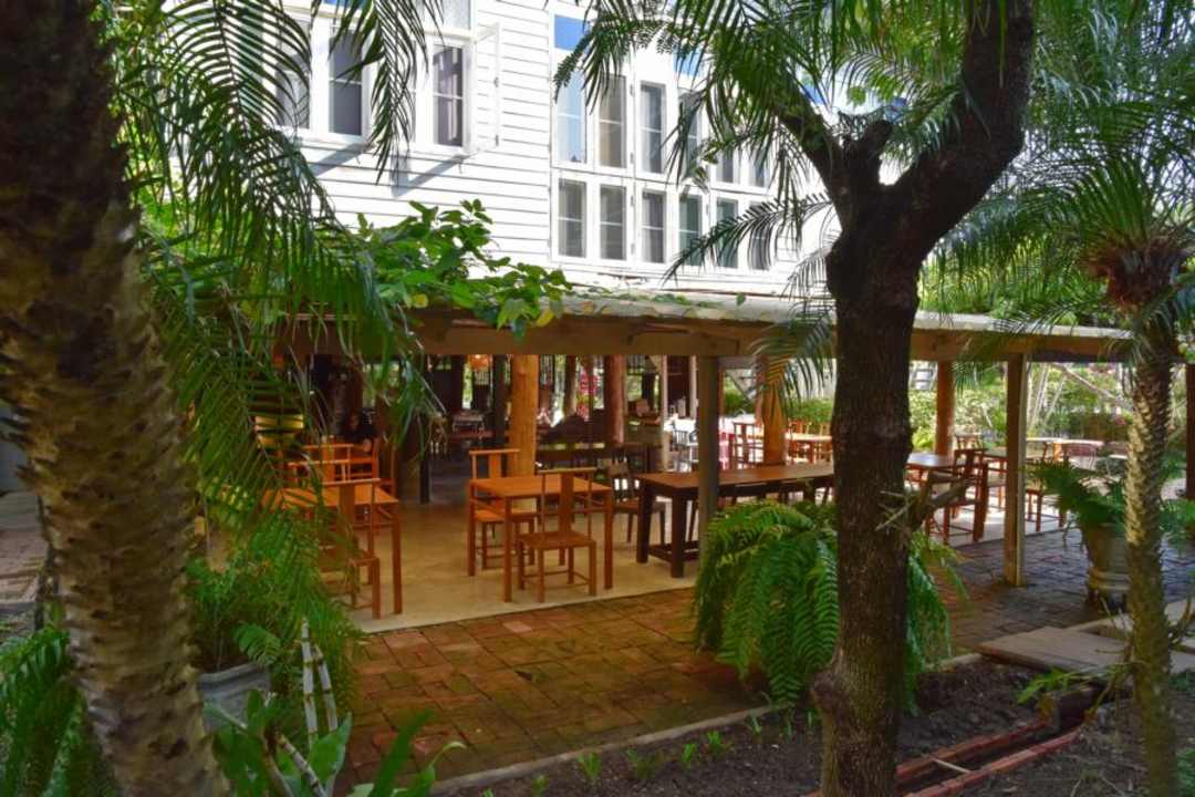 Gastro Hotel Tharaburi Resort