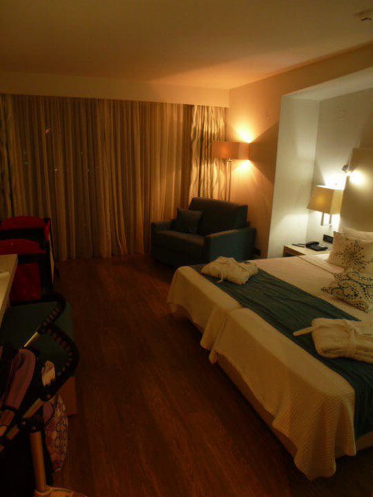 Stilvolle geräumige Zimmer Minos Mare Royal