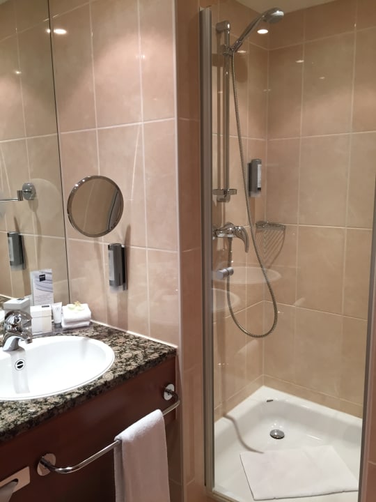 Zimmer Dorint Hotel am Dom Erfurt