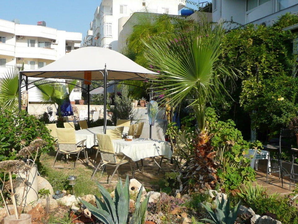 Garten Hotel Angel Saadet