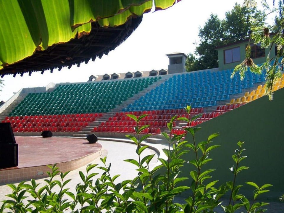 theater VONRESORT Golden Beach