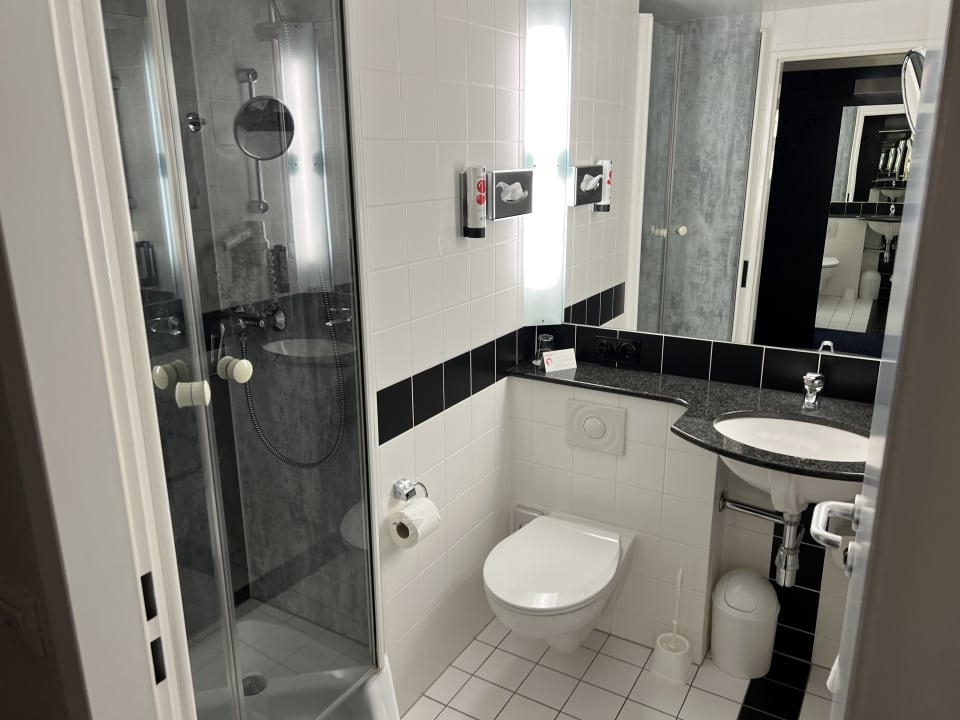 Zimmer IntercityHotel Frankfurt Airport