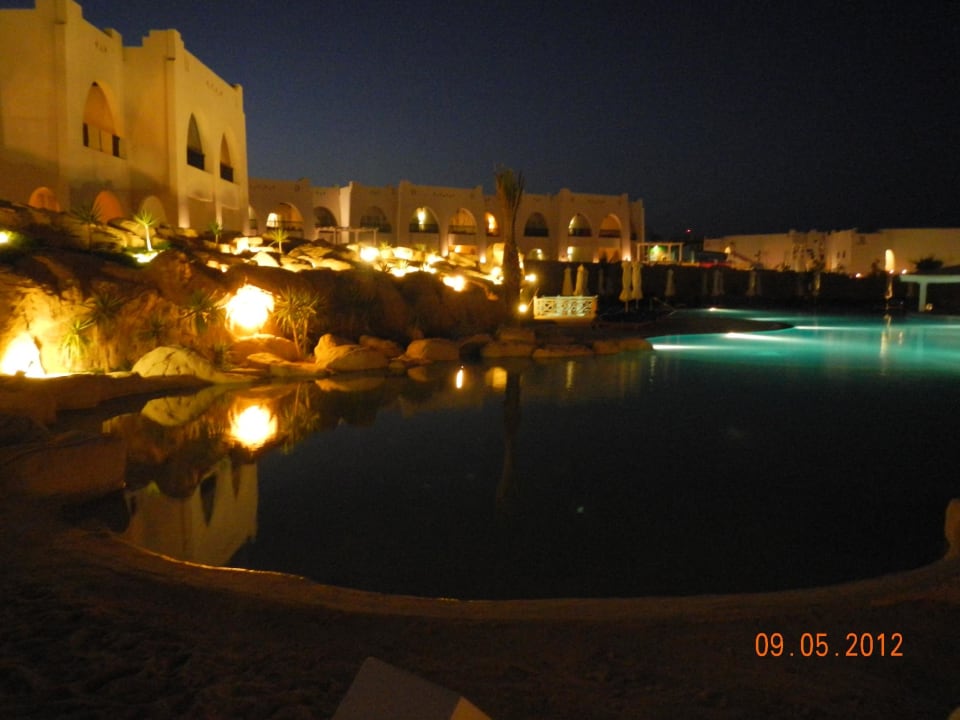 Бассейн-лагуна Hilton Marsa Alam Nubian Resort