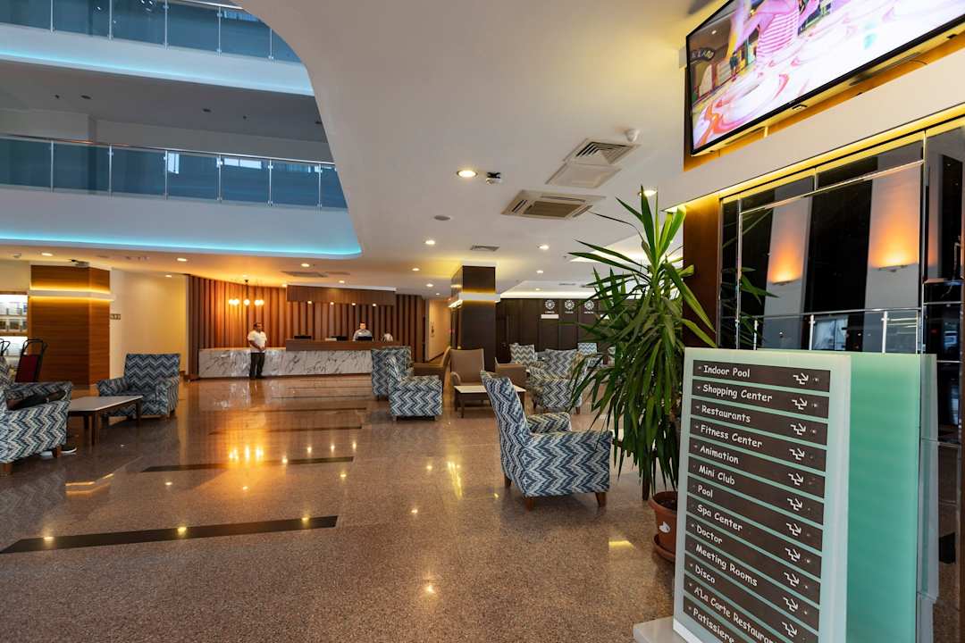 Lobby Narcia Resort Side