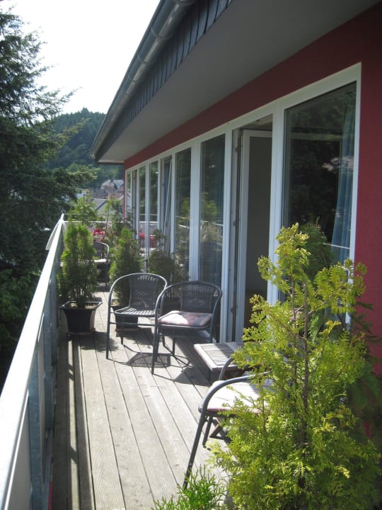 Balkon, leider ohne Sichtschutz MAARIUM Hotel