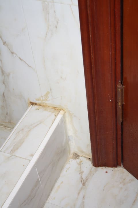 Bad Hotel Titanic Palace