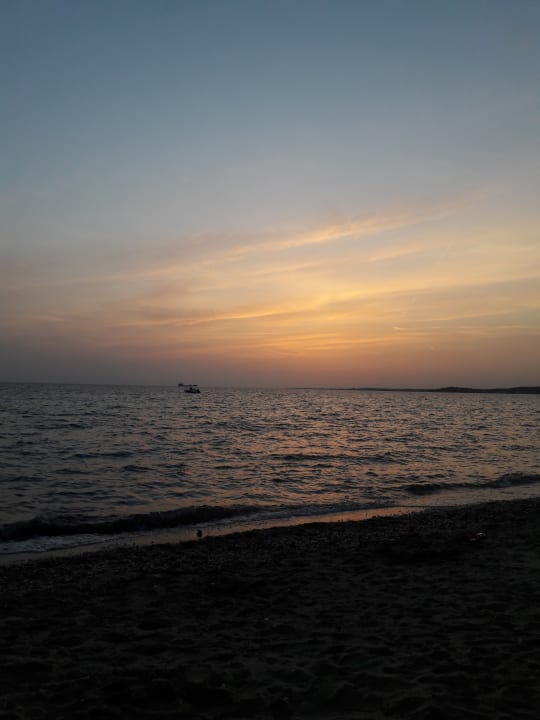 Strand Hotel Portes Beach