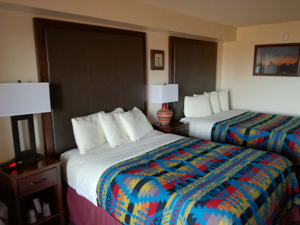 Zimmer The View Hotel