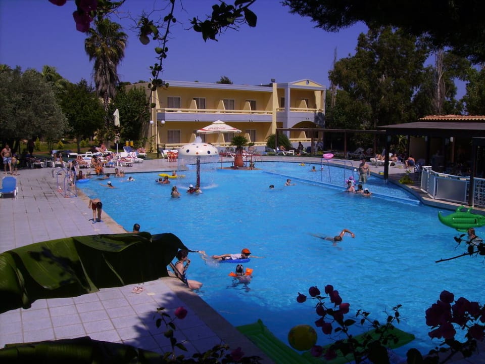 Nochmal Pool Hotel Golden Odyssey