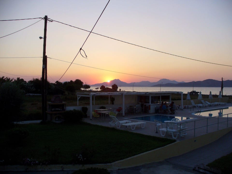 Jeden Tag ein Sonnenuntergang Hotel Jonathan Studio Apartments