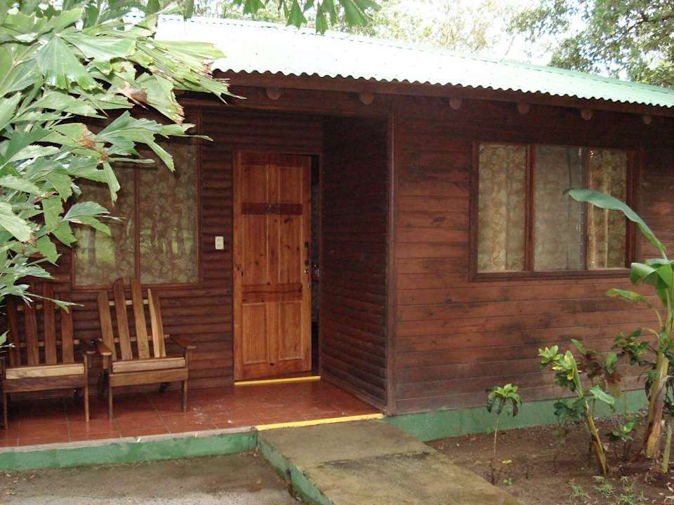 Aussenansicht der Zimmer Hotel Canon de la Vieja Lodge