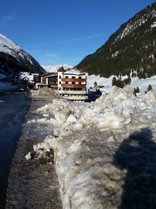 Außenansicht Hotel Bergwelt