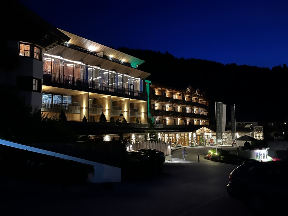 Außenansicht Hotel Riederalm