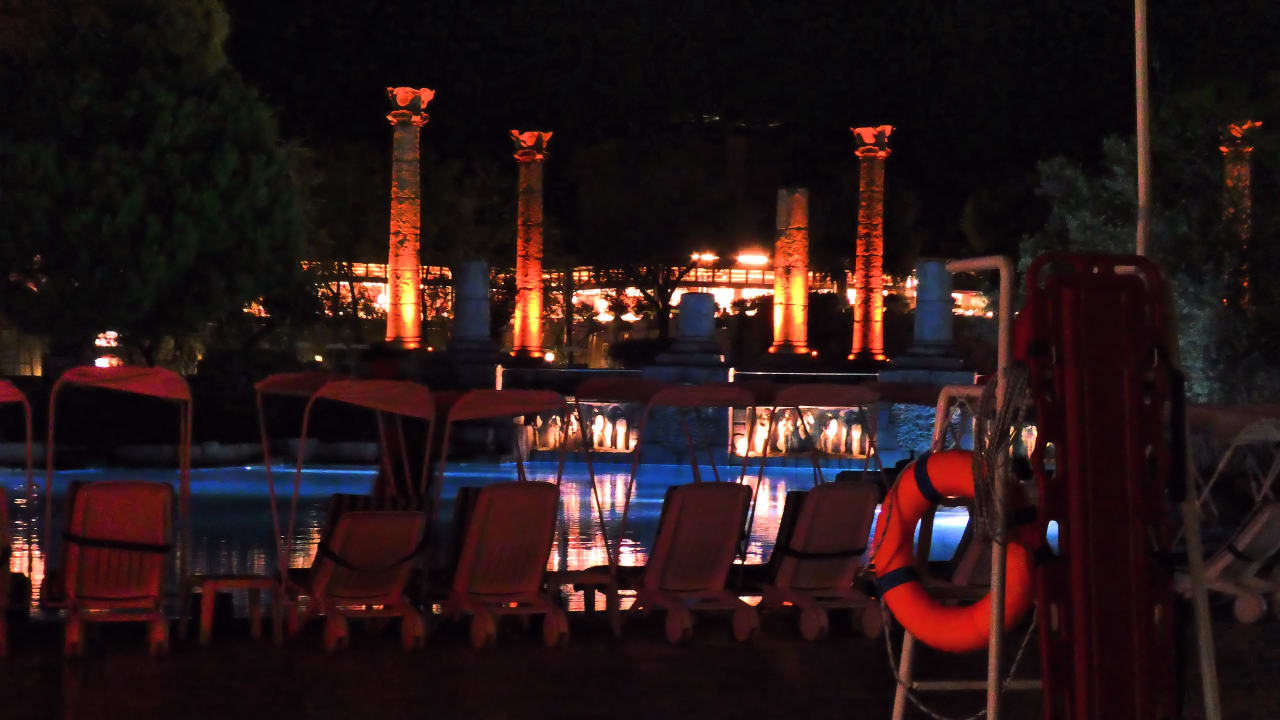 Pool Xanadu Resort Hotel