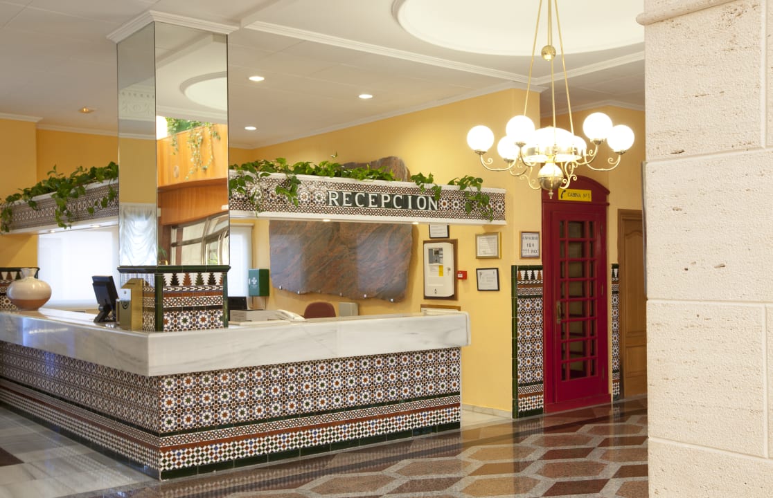 Lobby Playalinda Hotel