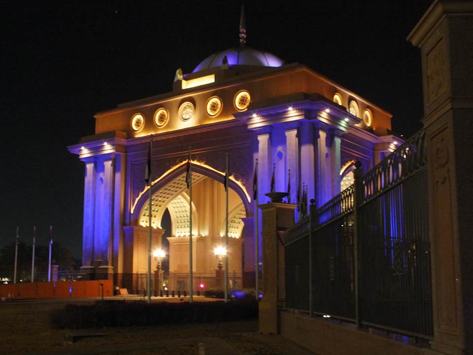 Eingangstor Emirates Palace Mandarin Oriental