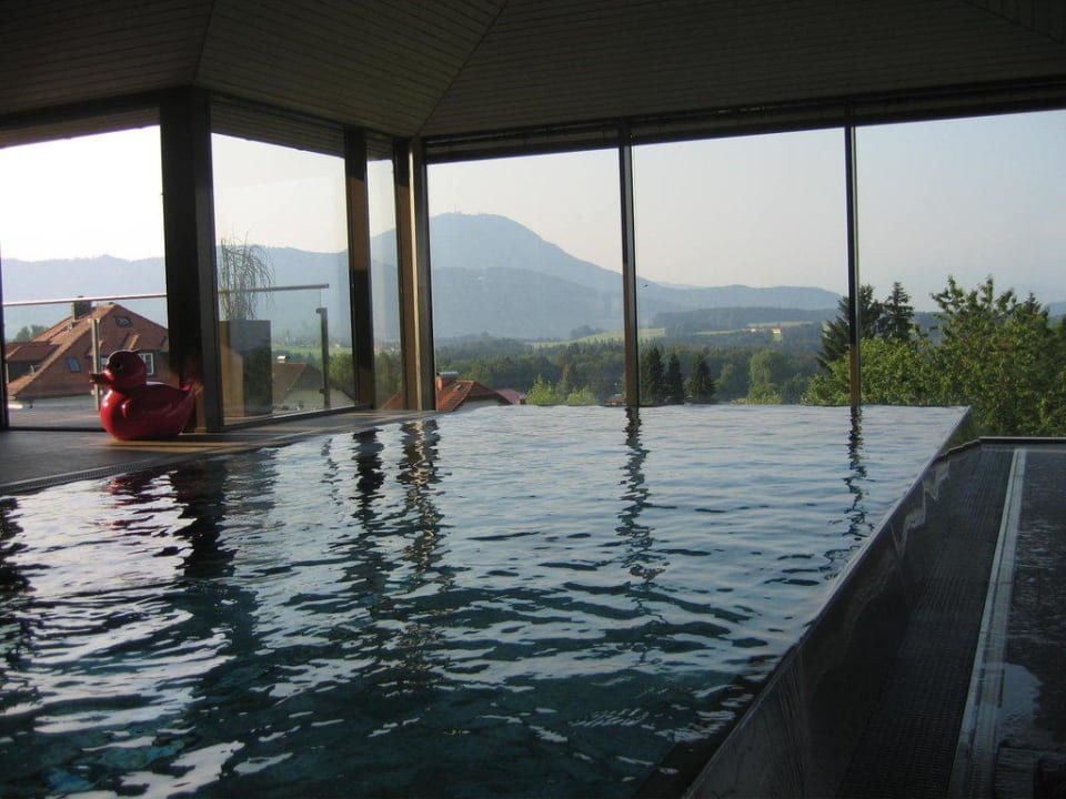 Der neue Pool im Dachgeschoß Romantik Spa Hotel Elixhauser Wirt