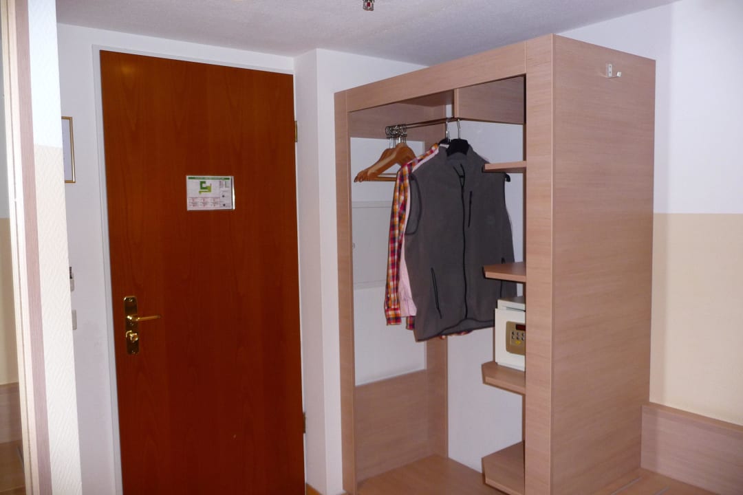 Schrank/Gerderobe AKZENT Hotel Aufkirchen