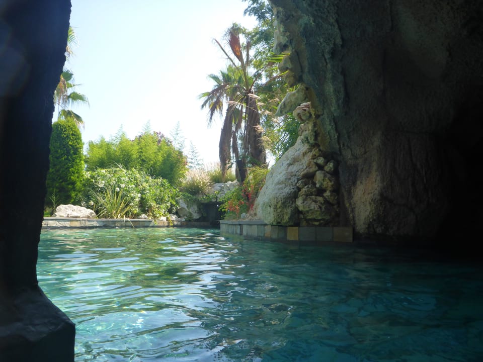 Lazy River Club Grand Side