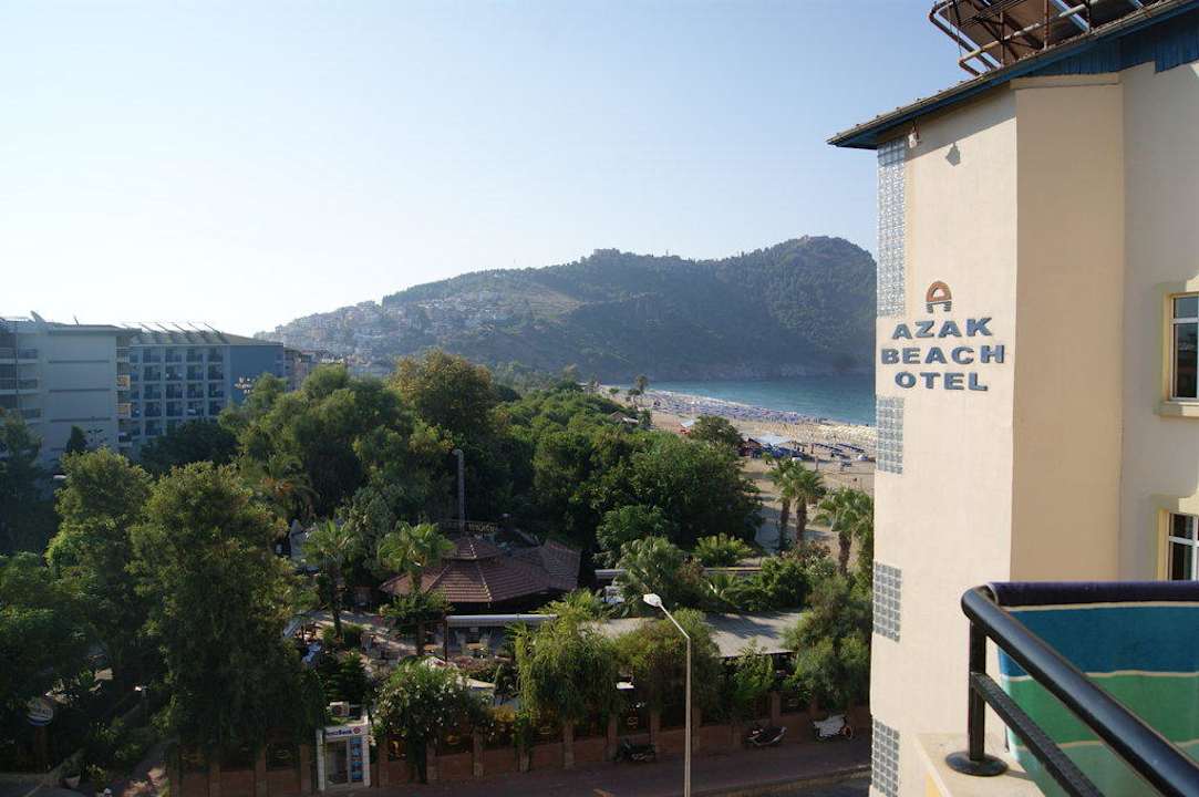 Ausblick tagsüber vom Balkon Hotel Aroma
