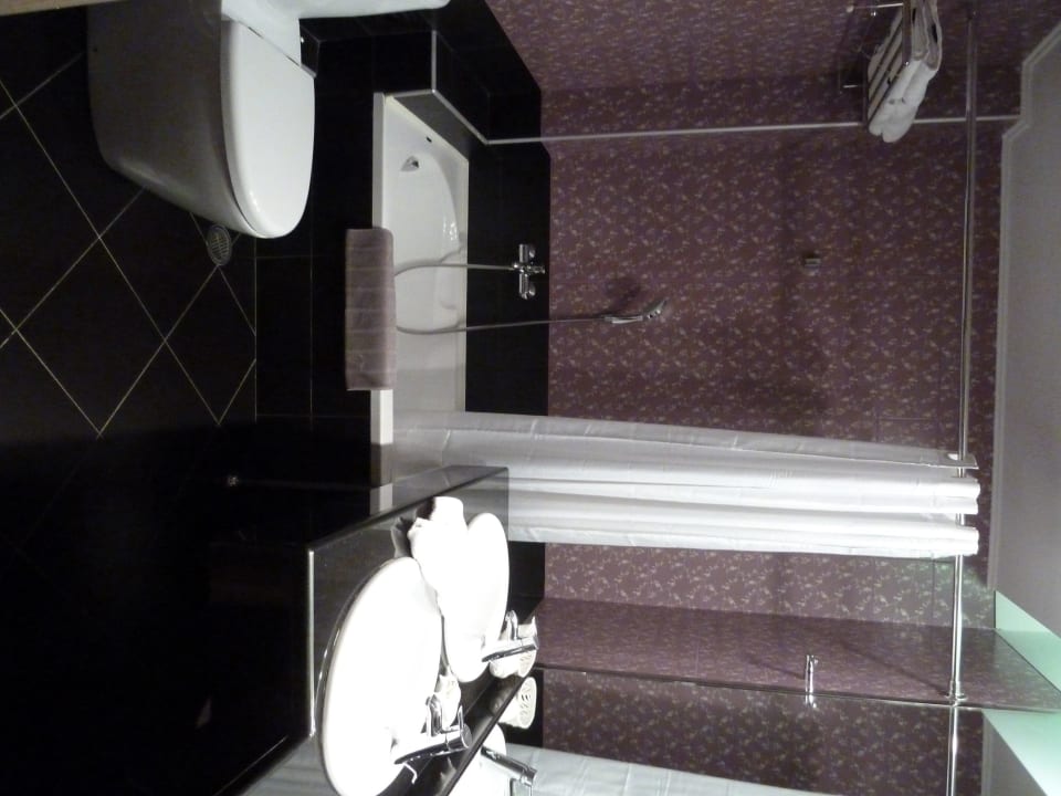 Gepflegtes, sauberes Badezimmer San Nicolas Resort Hotel