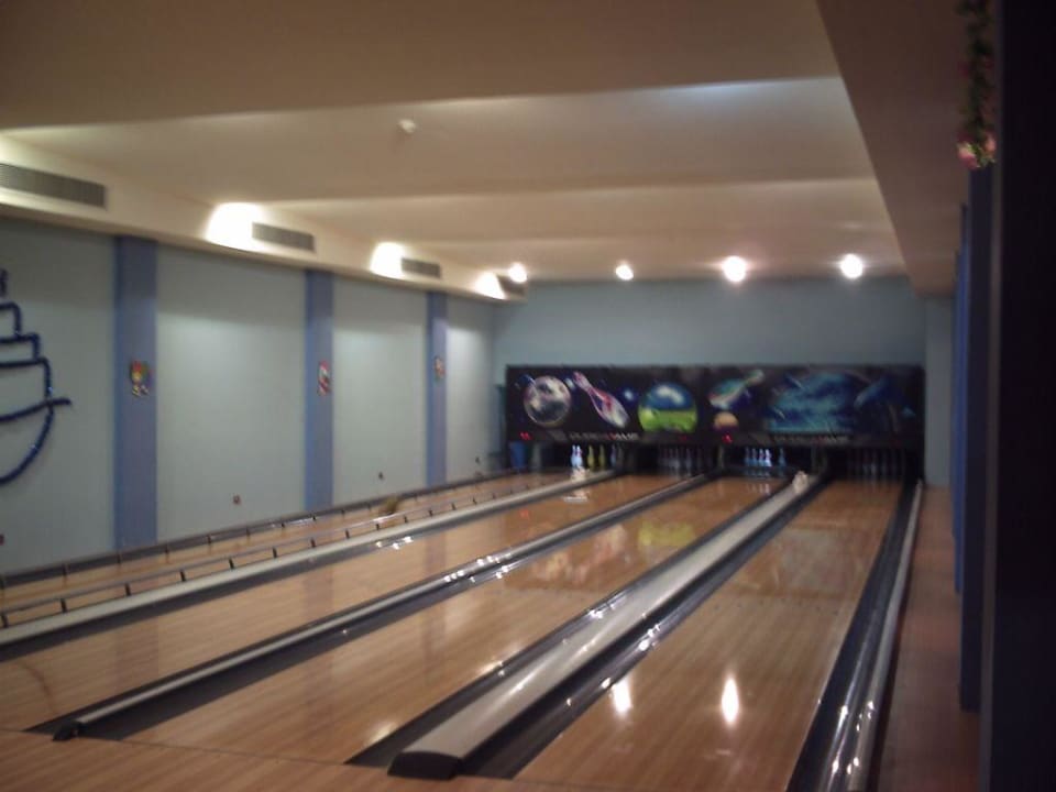 4 Bowlingbahnen Titanic Beach Spa & Aqua Park