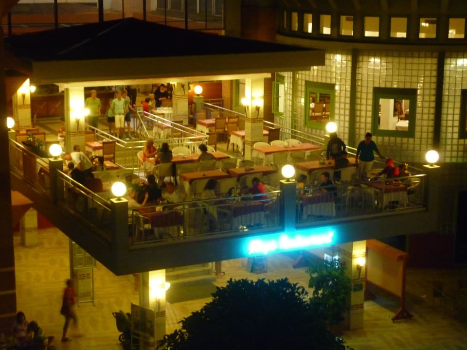 Ausblick von Balkon - Italienisches Restaurant Megasaray Club Belek