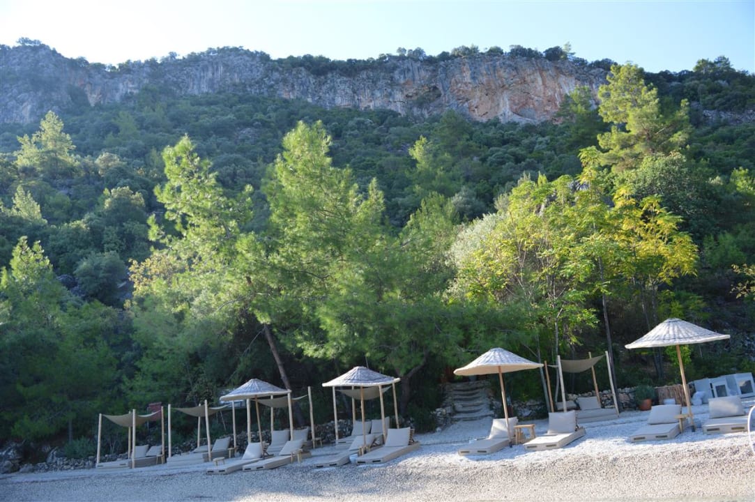 Serenity Beach Hillside Beach Club