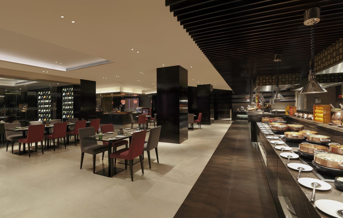 Gastro Hilton Bangalore Embassy GolfLinks