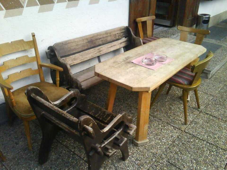 Alles alte Möbel Gasthof Neuhof