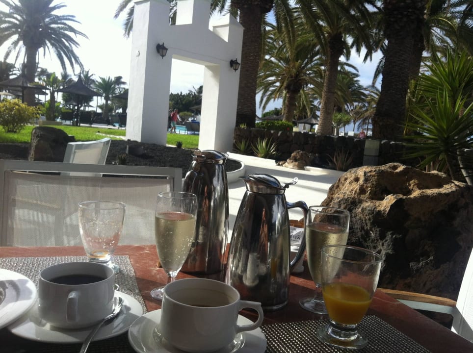 Frühstück auf der Terrasse Paradisus by Meliá Salinas Lanzarote