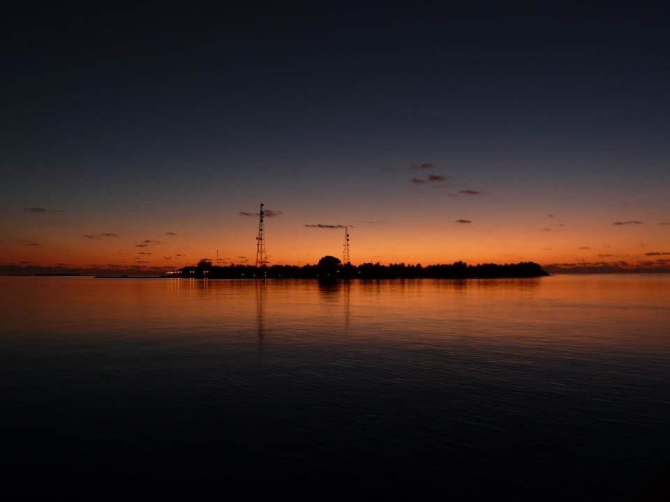 Rasdhoo bei Sonnenaufgang Kuramathi Maldives