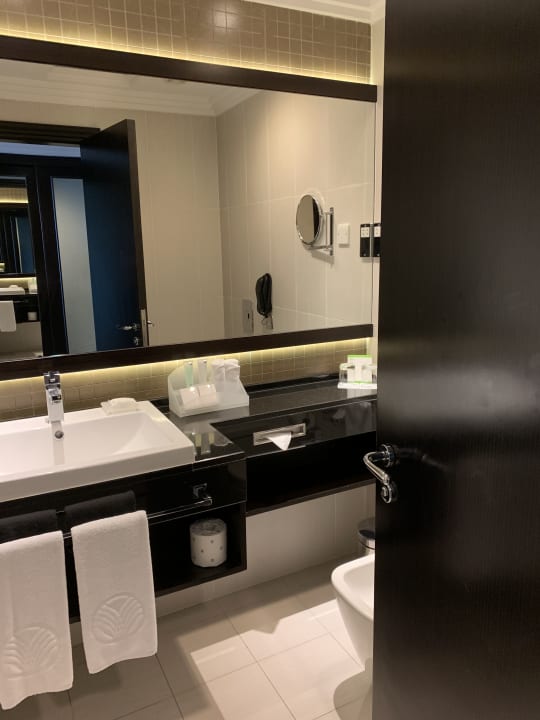 Zimmer Towers Rotana