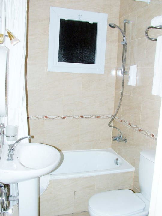 WC Heliopark Hotel Cairo