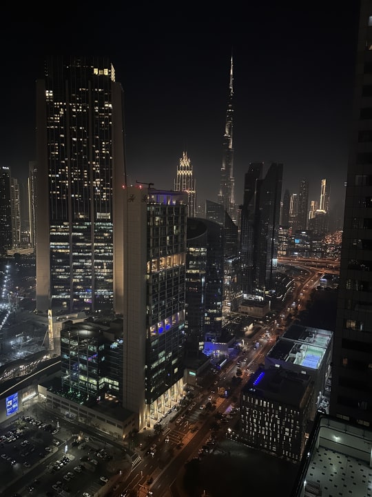 Zimmer Rose Rayhaan by Rotana