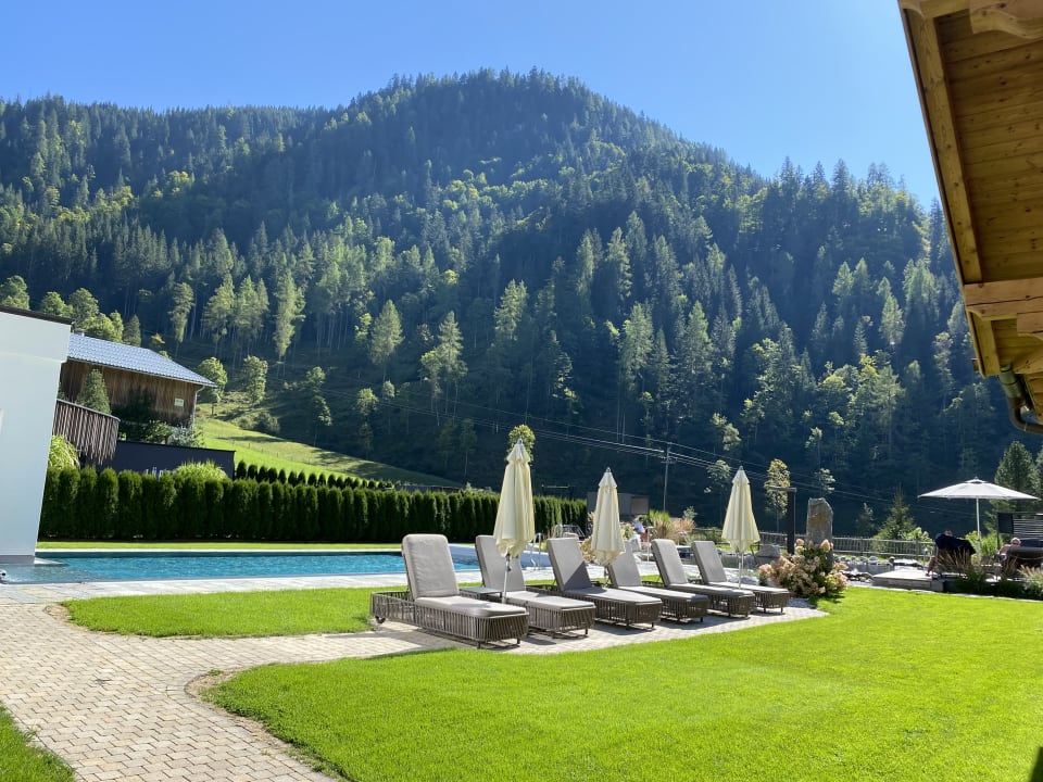 Pool Lürzerhof - luxury.nature.spa