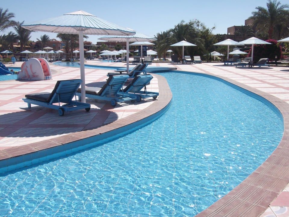 Центральный бассейн Pharaoh Azur Resort