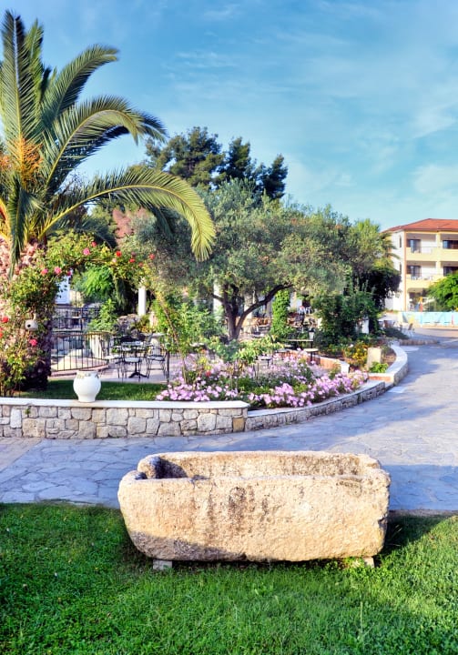 Gartenanlage Hotel Chrousso Village