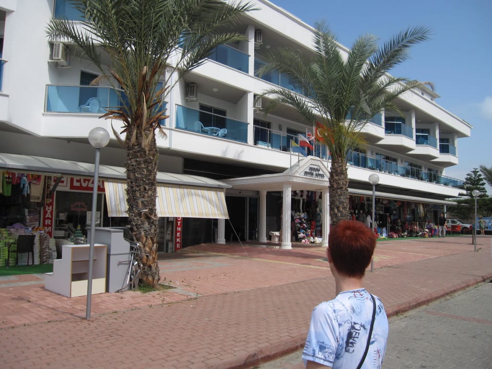 Außenansicht Opia Hotel