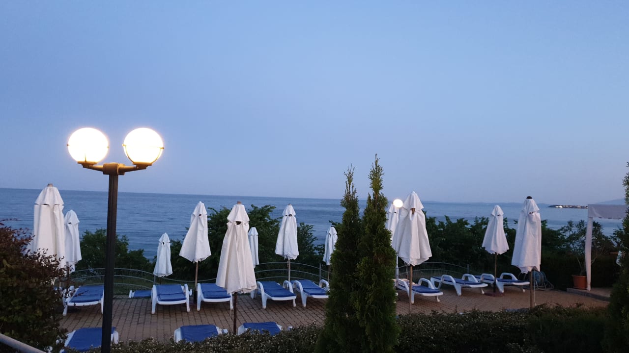 Außenansicht Hotel Sineva Beach