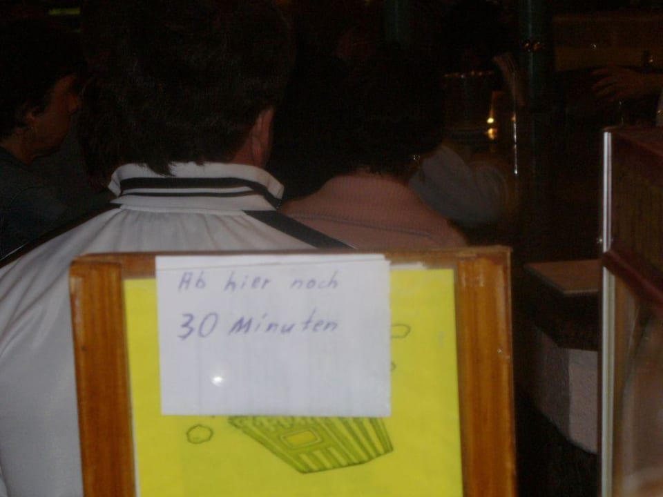 Warteschlange Desert Rose