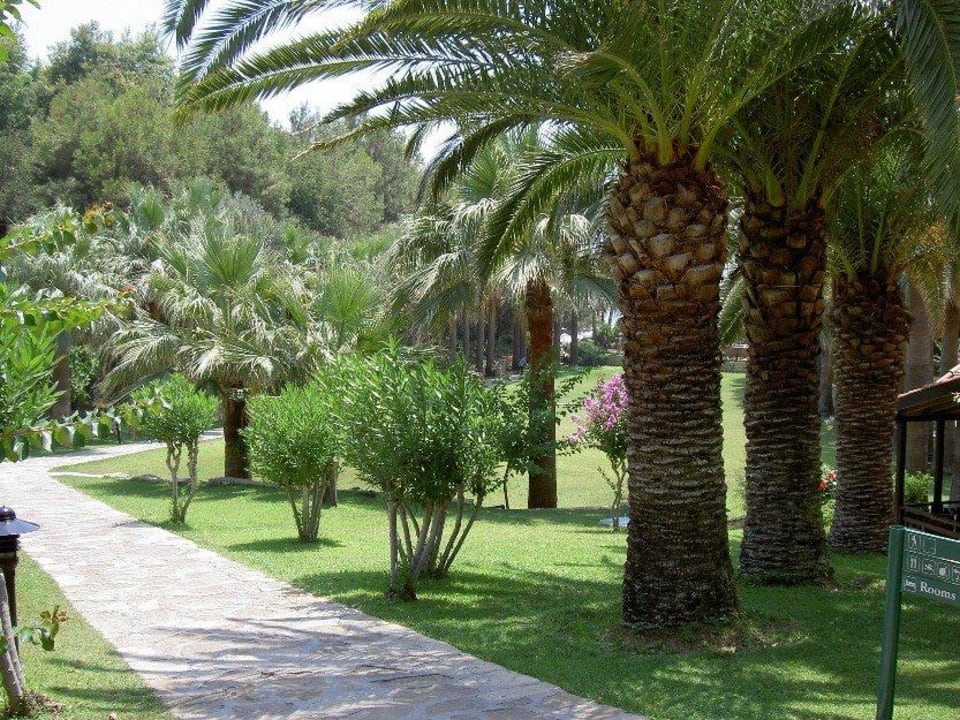 Weg zum Strand Melas Holiday Village