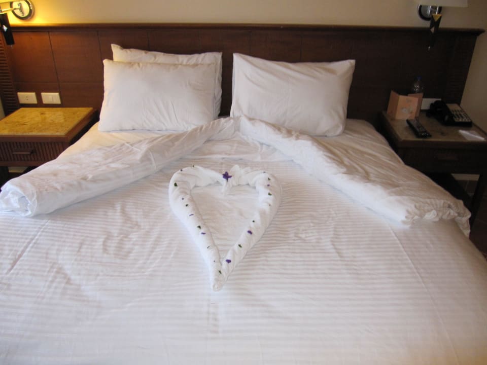 Bett mit Handtuchherz Charmillion Club Aqua Park