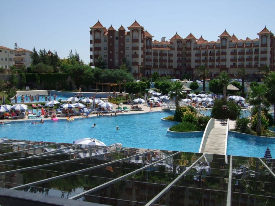 Pool Side Mare Resort & Spa